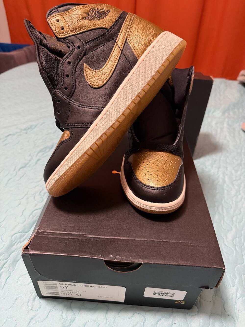 Air Jordan 1 Retro High OG GS 'Metallic Gold' FD1437-071